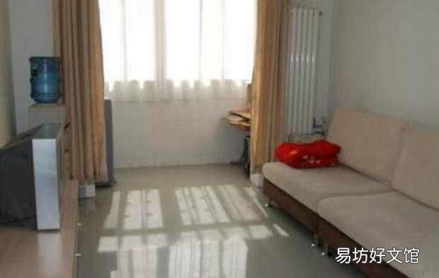 铺地板什么时候洒防虫粉 铺地板时防虫剂撒在哪一层
