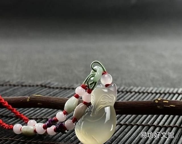 玉髓和玛瑙有什么区别 玉髓跟玛瑙有什么区别是什么
