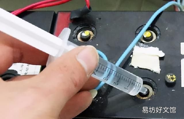 电瓶用了一年半跑不远怎么办 电瓶用了三年跑不远了怎么解决