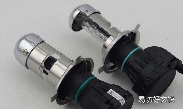 老司机窄距离侧方位停车,老司机通过方向盘判断左右距离