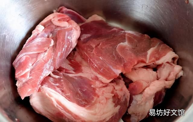 炖羊肉的羊汤冻冰箱能放多长时间 炖羊肉放什么调料快烂又不膻