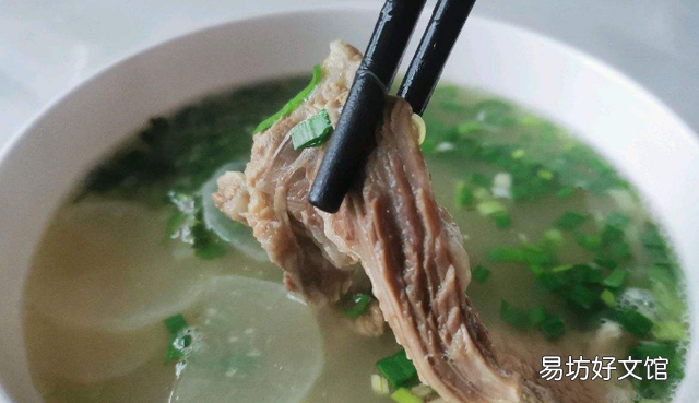 炖羊肉的羊汤冻冰箱能放多长时间 炖羊肉放什么调料快烂又不膻