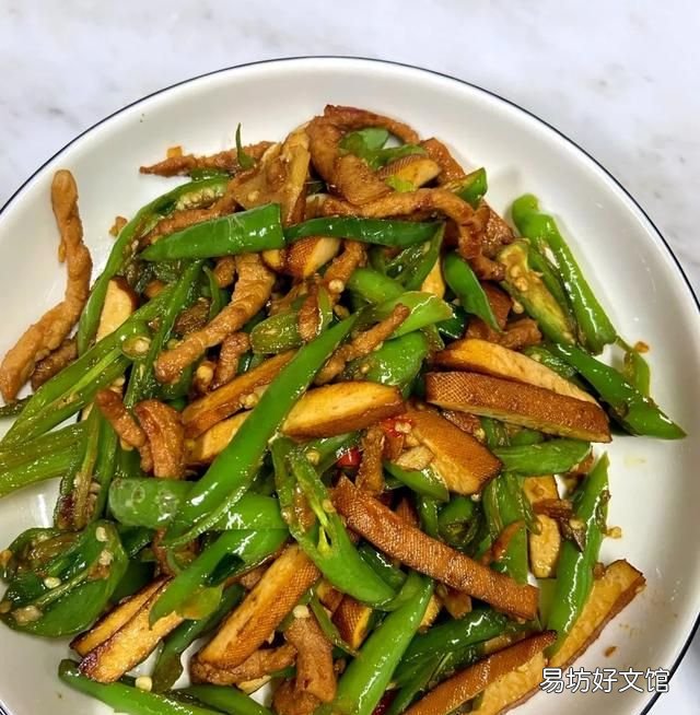 青椒香干炒肉的家常做法