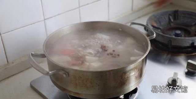 立冬莲藕丸子文案 立冬莲藕排骨汤