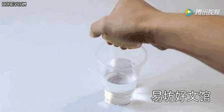 大衣脏了不用洗一条毛巾轻松搞定
