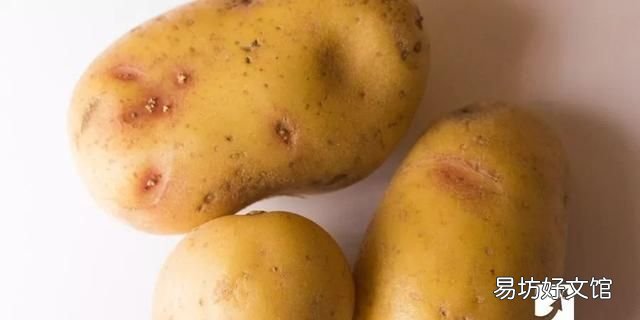 土豆发芽了在盐水中浸泡20分钟