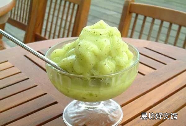 猕猴桃丰收的季节,你是怎么吃猕猴桃的呢