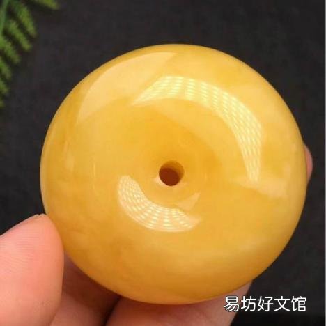揭晓真品蜜蜡的吊坠报价表 蜜蜡吊坠的价格一般是多少