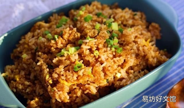 如何炒制更美味的鸡蛋炒饭