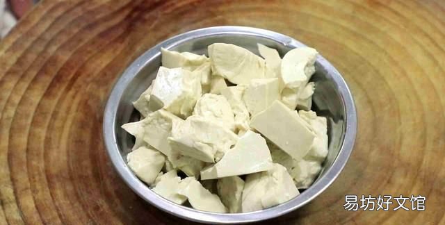清炖鱼汤是用冷水炖还是用热水炖
