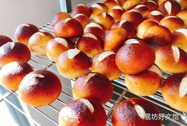 碱水面包的做法 碱水面包怎么做