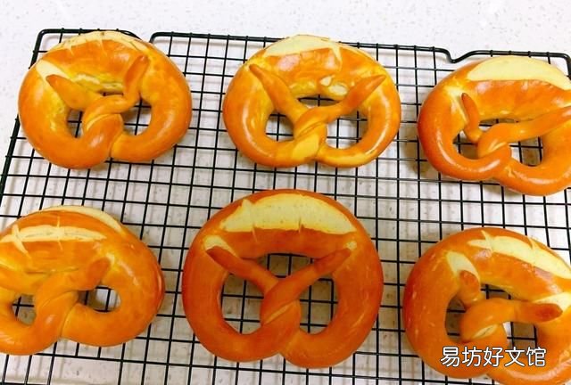 碱水面包的做法 碱水面包怎么做