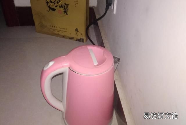 电水壶不加热了是怎么回事,电水壶一直加热不断电怎么修