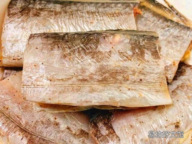 腌制带鱼时多加一点它鲜嫩无腥味