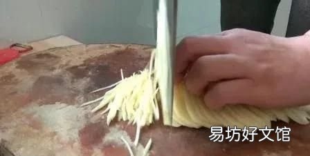炝炒土豆丝怎么做好吃呢,炝炒土豆丝的正宗做法王刚