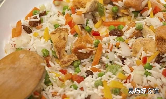 临期食品还有一个月过期可以吃吗