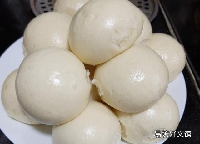 蒸馒头1kg面粉放多少水合适 蒸馒头一斤面粉放多少水合适