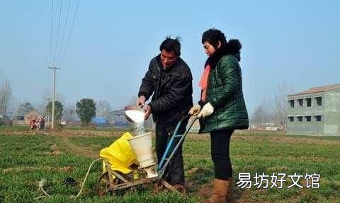 化肥瘦地和把粪尿沤熟以后肥地相比哪个更好