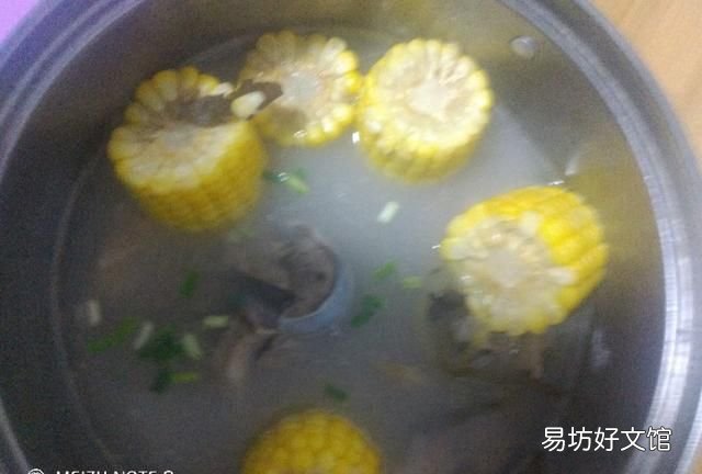 怎么煲骨头汤不柴