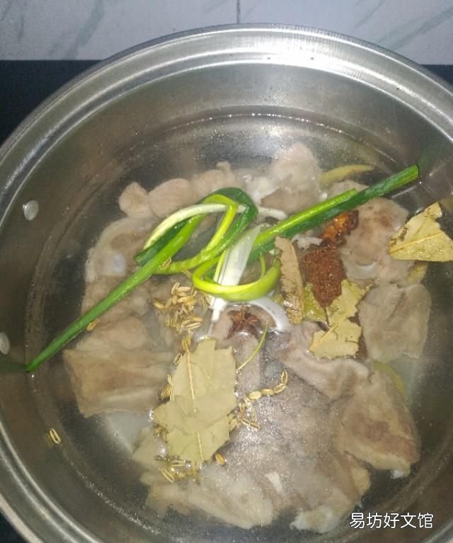 怎么煲骨头汤不柴