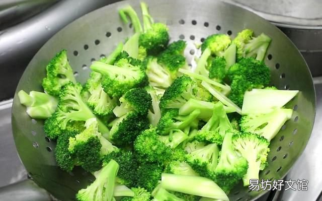 转阴恢复期老年人应注意什么 老人转阴后需要补充什么营养