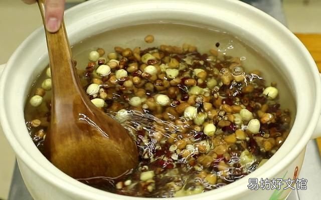 转阴恢复期老年人应注意什么 老人转阴后需要补充什么营养