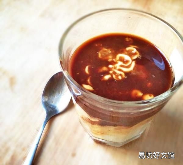 如何制作经典的越南滴漏咖啡