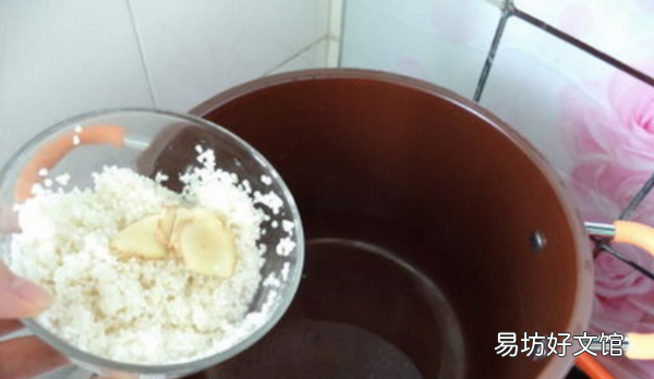 咸骨粥用什么骨,芥菜咸骨粥的做法和注意事项视频