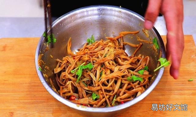 买回来的黄花菜怎么处理,黄花菜开和不开毒性有区别吗