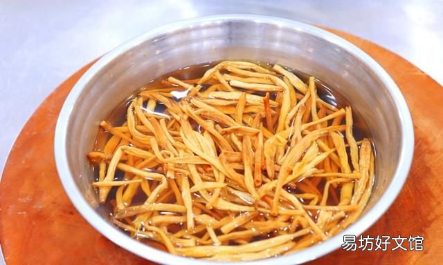 买回来的黄花菜怎么处理,黄花菜开和不开毒性有区别吗