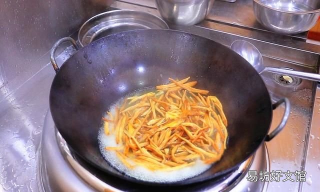 买回来的黄花菜怎么处理,黄花菜开和不开毒性有区别吗