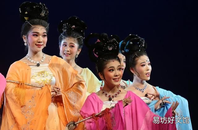 黄梅戏起源于湖北还是安徽,黄梅戏是戏剧么
