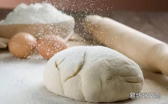 买面粉要分清高筋中筋低筋