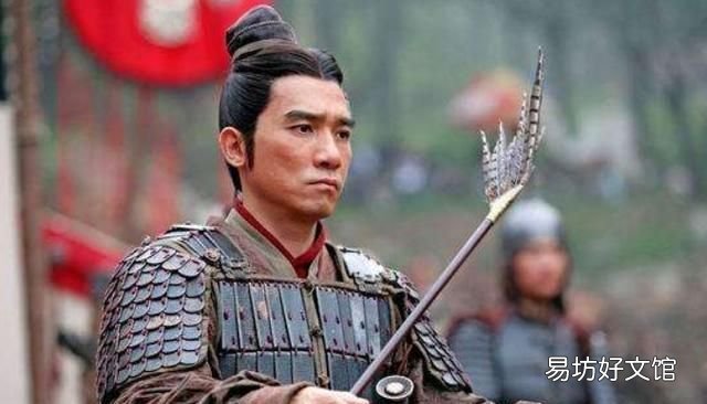 赤壁之战中的黄盖是一个怎样的人