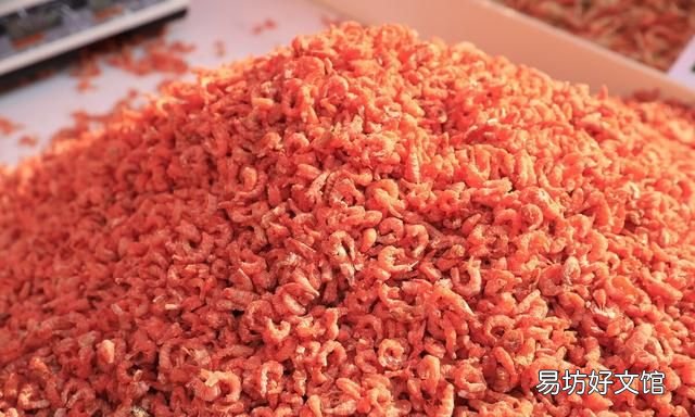 买虾皮白色的好还是红色好