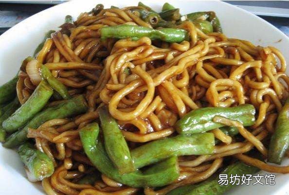 北方人一般吃面放什么,北方人天天吃面条不厌烦吗