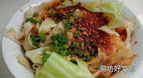 北方人一般吃面放什么,北方人天天吃面条不厌烦吗