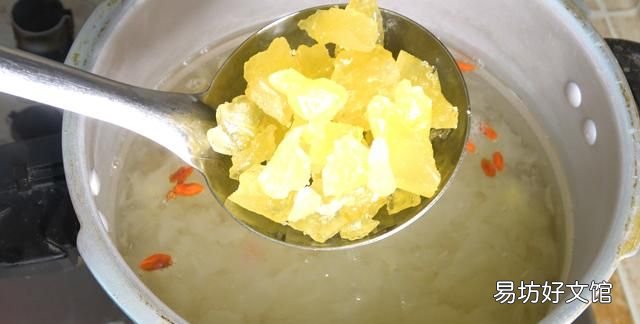 为什么你煮银耳不出胶?大厨告诉你诀窍,想不出胶都难