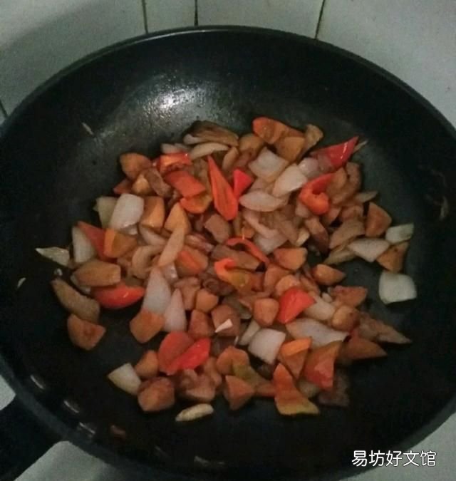 洋葱炒杏鲍菇怎么做才好吃