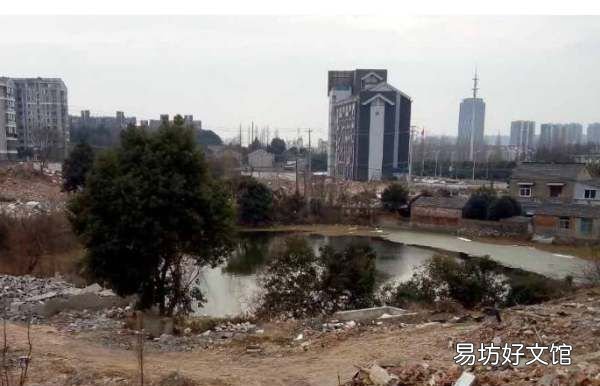 建筑垃圾怎么清运,装修时产生很多垃圾,应该如何清运?