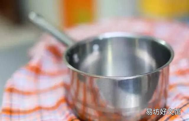 衣服有褶子除了用熨斗还有啥方法