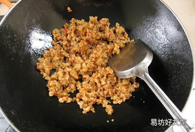 胡椒炒肥肠的做法 杂胡椒炒肥肠正宗做法
