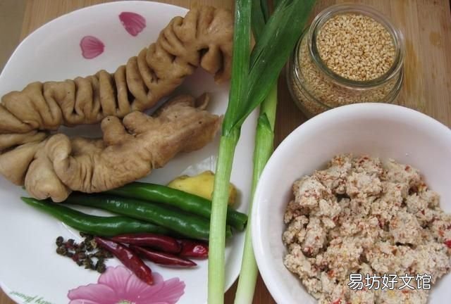 胡椒炒肥肠的做法 杂胡椒炒肥肠正宗做法