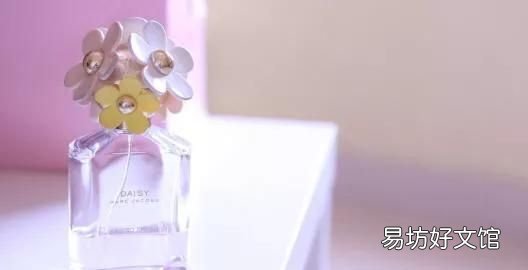 精油和香水的区别是什么,纯露和精油的区别