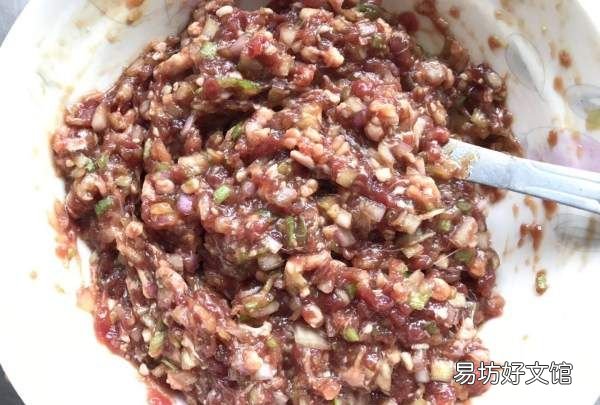 肉饼馅怎么调好吃，猪肉馅饼的家常做法