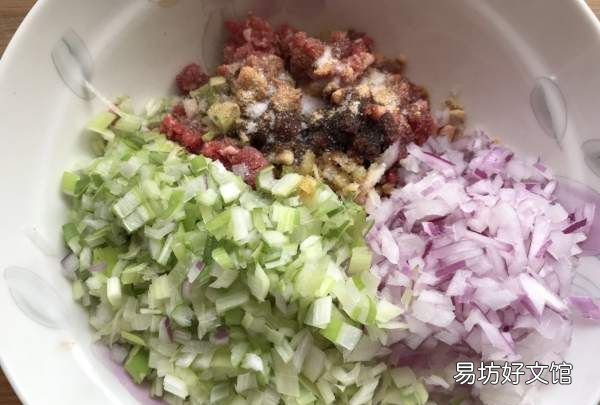 肉饼馅怎么调好吃，猪肉馅饼的家常做法