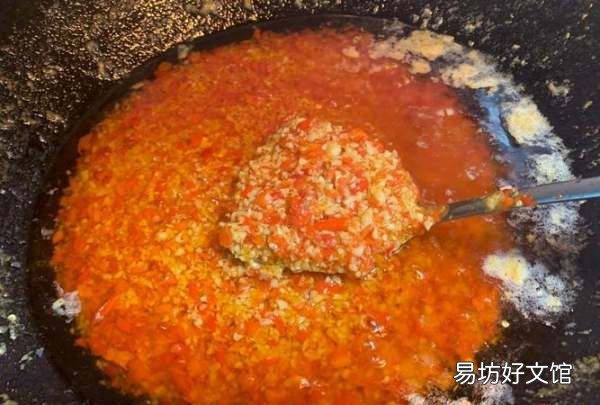 双椒蒜蓉辣椒酱做法,正宗蒜蓉辣椒酱的配方及做法窍门