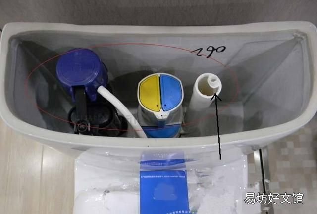 马桶堵了水已经满了怎么办，马桶水满了还在加水怎么办啊