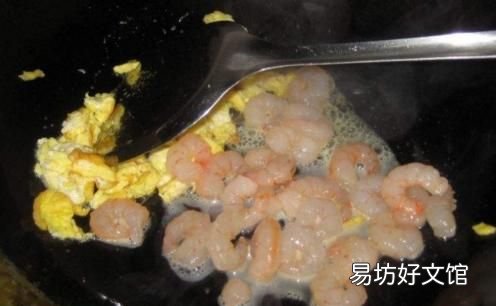 炒虾仁怎么做好吃，炒虾仁怎么做好吃又简单