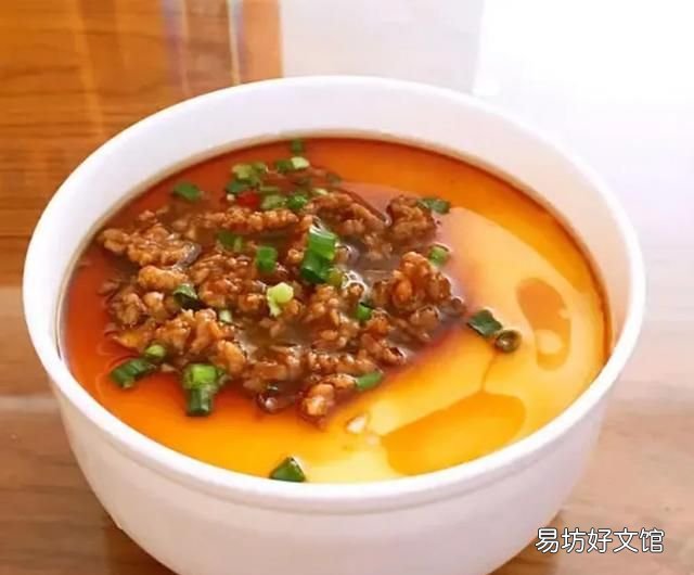 蒸实蛋十个鸡蛋多少水,蒸一个鸡蛋放多少水合适